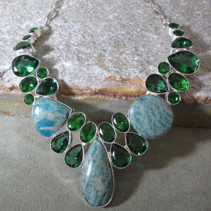 PERIDOT AMAZONITE Lavaliere Necklace  Ocean Blue